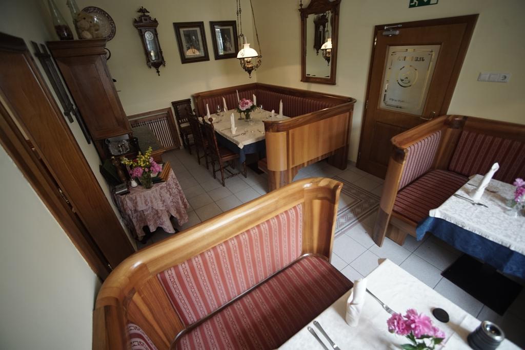 Siker B&B Hotel Pernica Exterior photo